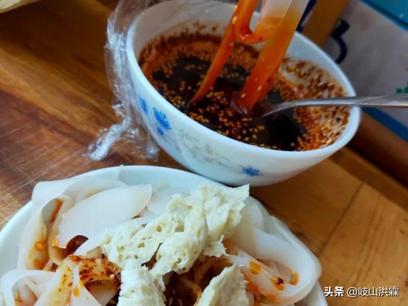 外卖员遇关门杀，外卖小哥开门杀