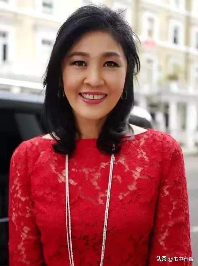 泰国总理停职，