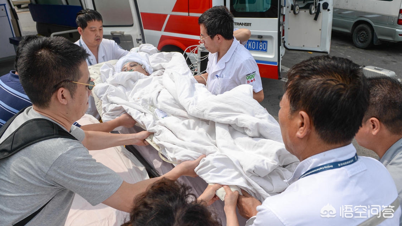 坐11小时飞机后猝死，30岁女子坐11小时飞机后猝死