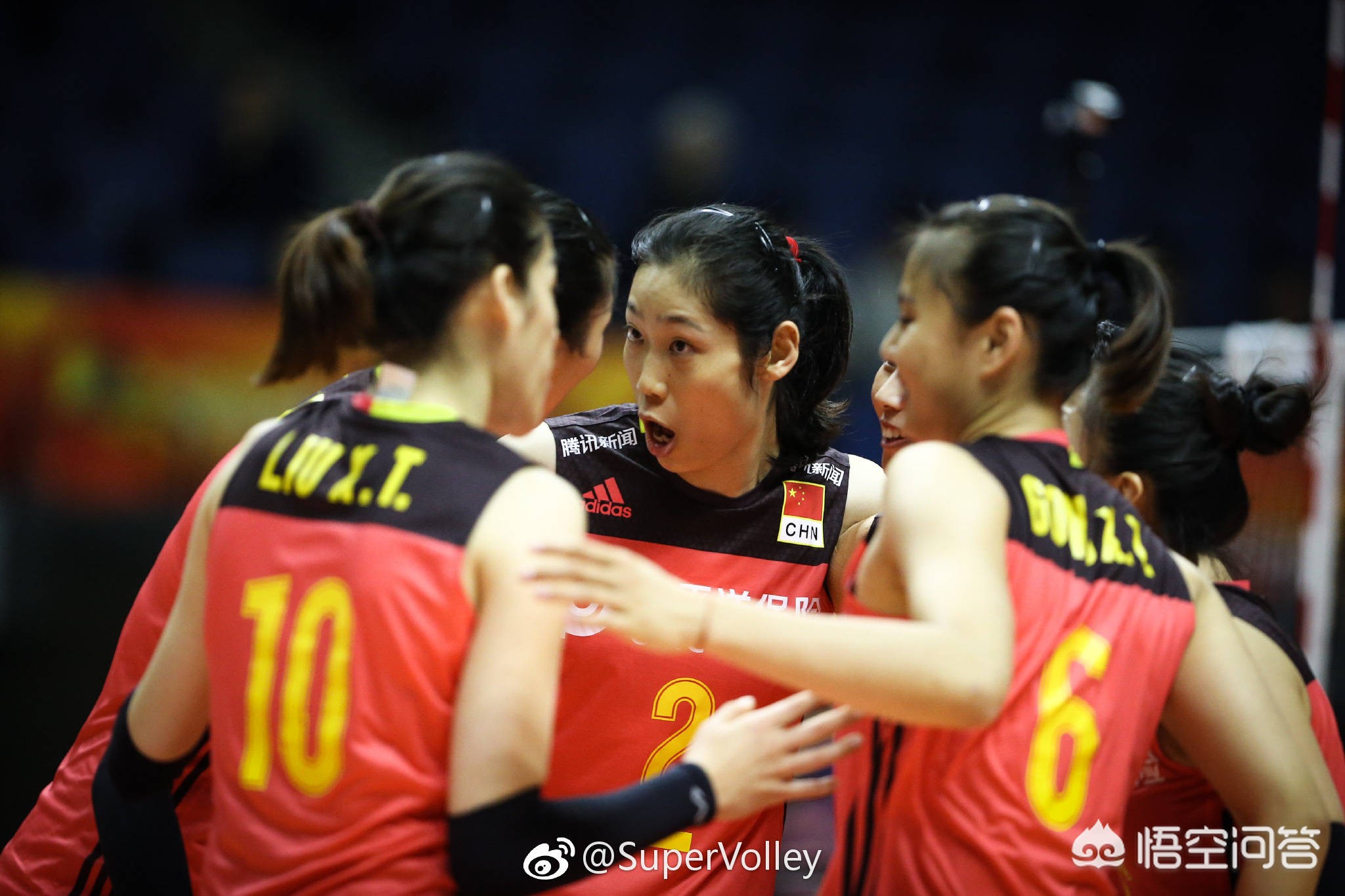 女排3比1胜加拿大，女排3-0加拿大
