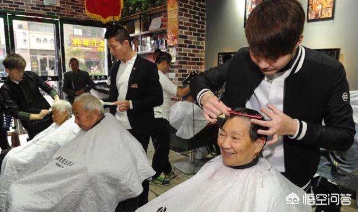小伙一年减了220斤，小伙一年减了220斤正常吗