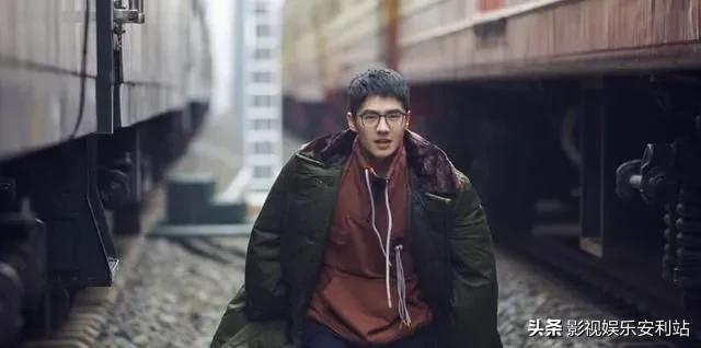 曝周冬雨刘昊然分手，周冬雨和刘昊然