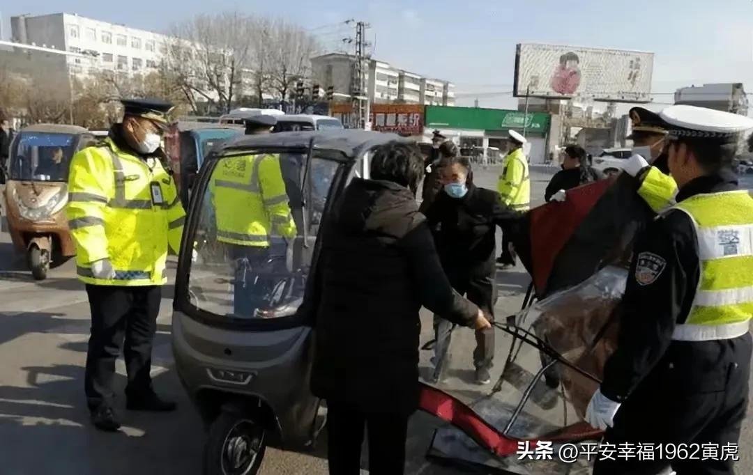 老头乐排队上高速，老头乐能上高速吗