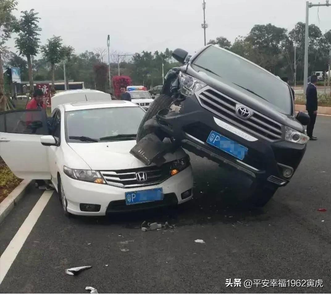 老头乐排队上高速，老头乐能上高速吗