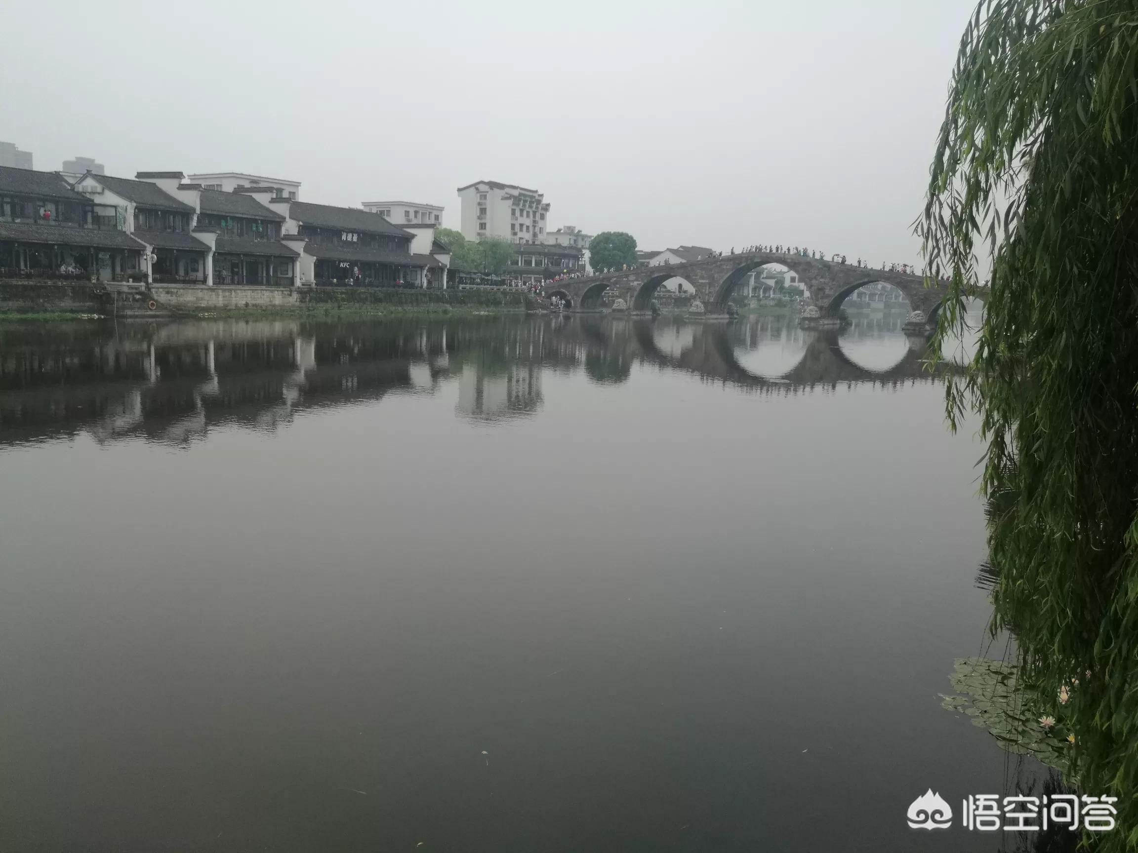 在假装上班公司上班，在假装上班公司上班是什么体验