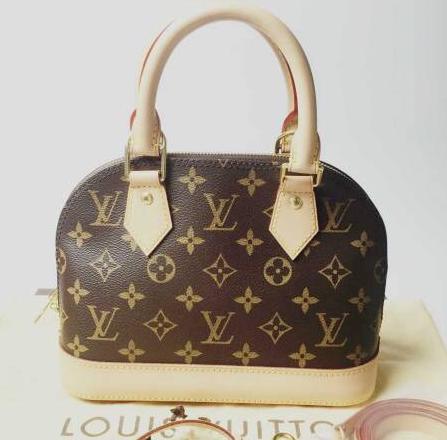 LV口红卖1200元，lv的口红多少钱一个