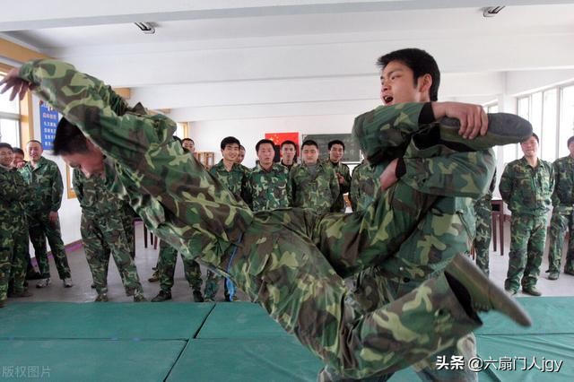 军训第4天倒地死亡，军训第4天倒地死亡视频