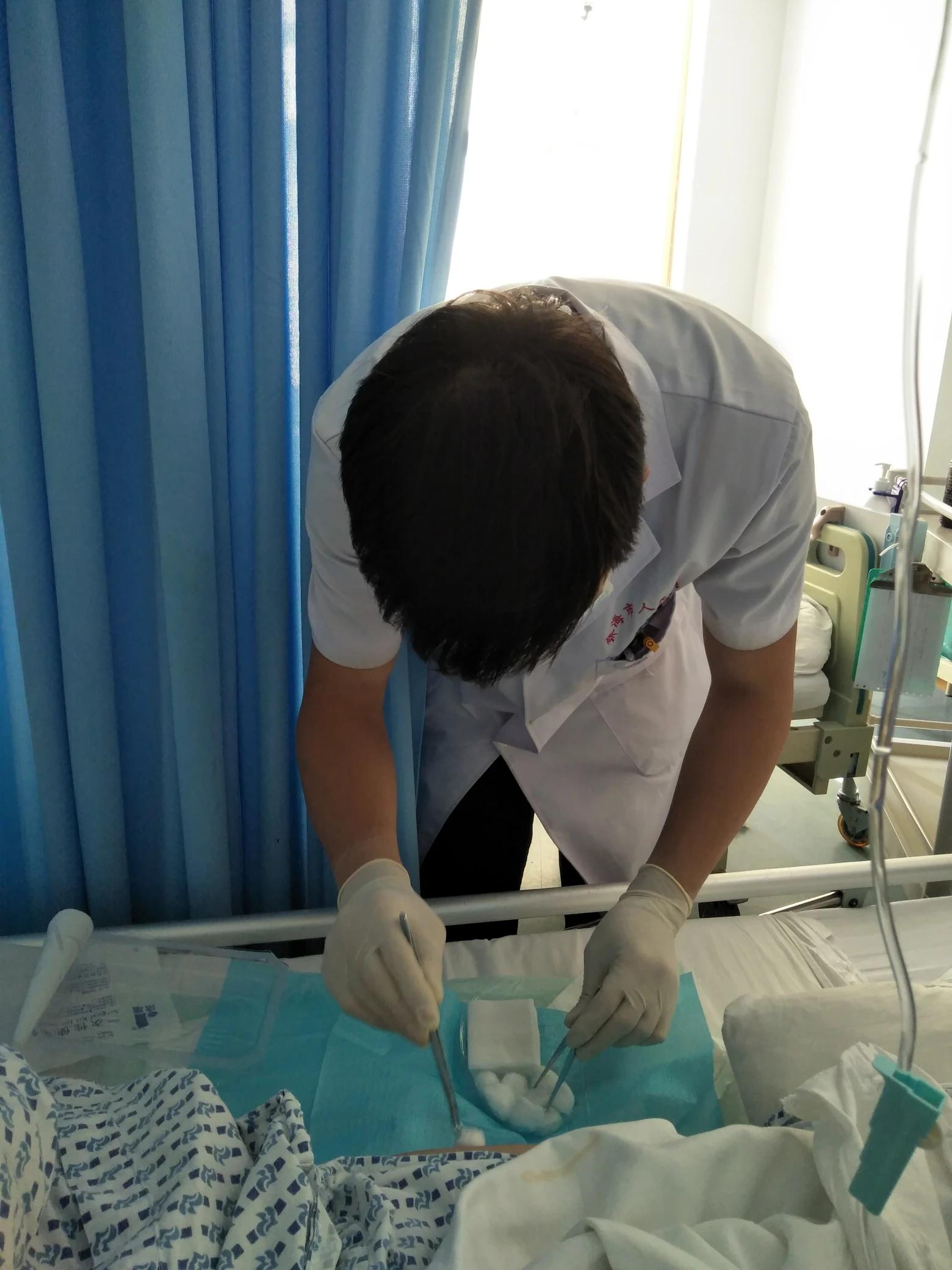 护士300秒极限救人，医生护士救人