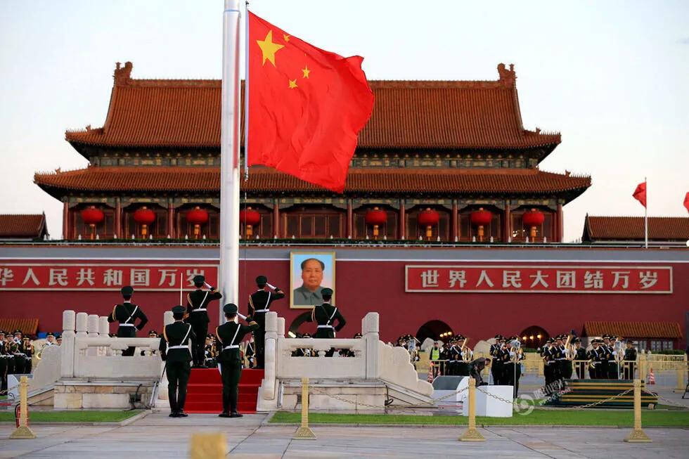 北京大街小巷挂国旗，北京大街小巷挂国旗图片