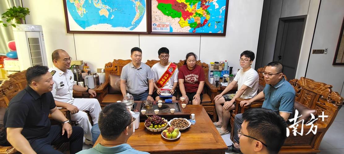 退役士兵圆指挥梦，退役士兵视频