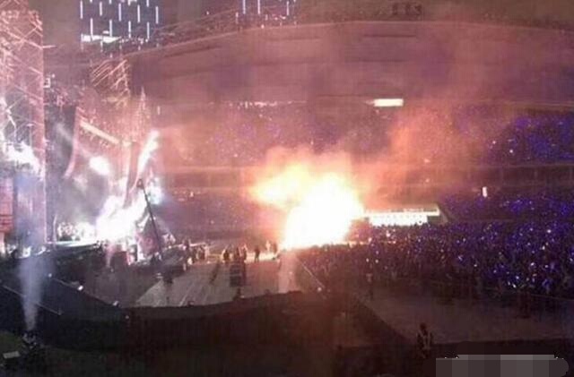 上海展览中心起火，上海展览中心起火事件