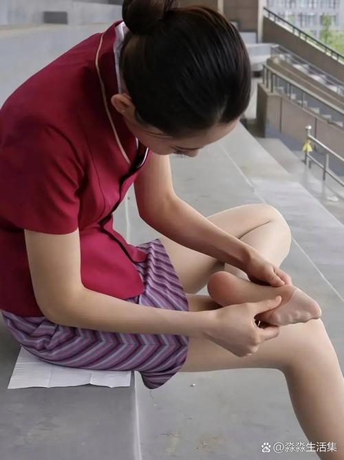 空姐飞行途中跳舞，空姐飞行途中跳舞视频