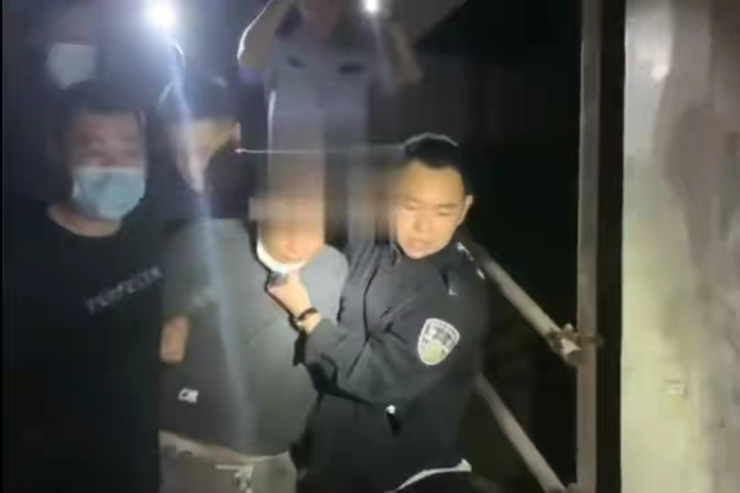 冰柜藏女儿尸体20年，冰柜藏尸案细节曝光 女子家中冰冻母亲遗体十年