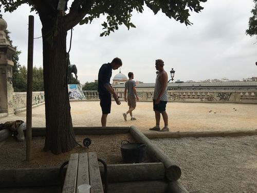 2法国人徒步到新疆，徒步走到法国