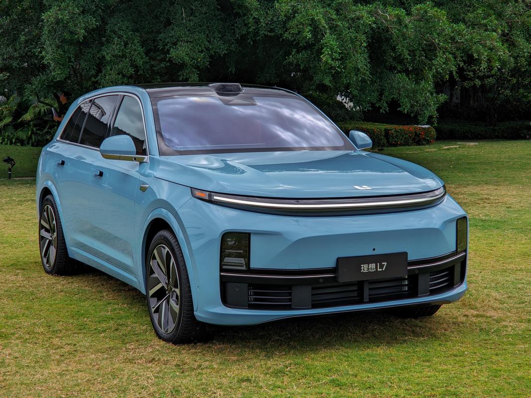 理想就车辆起火道歉，理想汽车回应