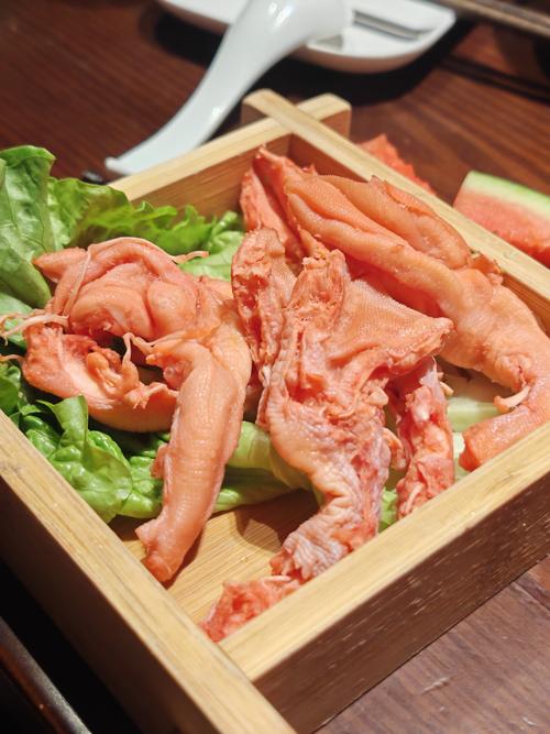 吃火锅小料台遇老鼠，吃火锅小料台遇老鼠怎么办