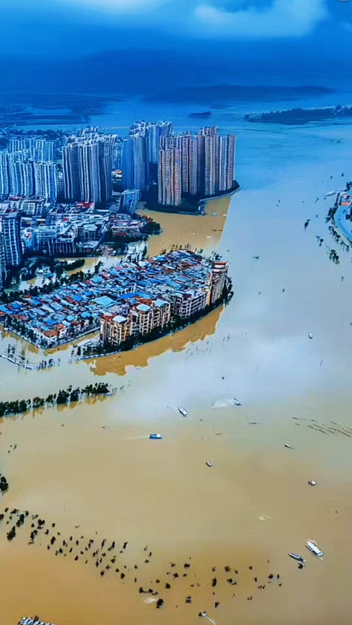 海南暴雨积水超1米，海南大面积雨水上线 局地有暴雨