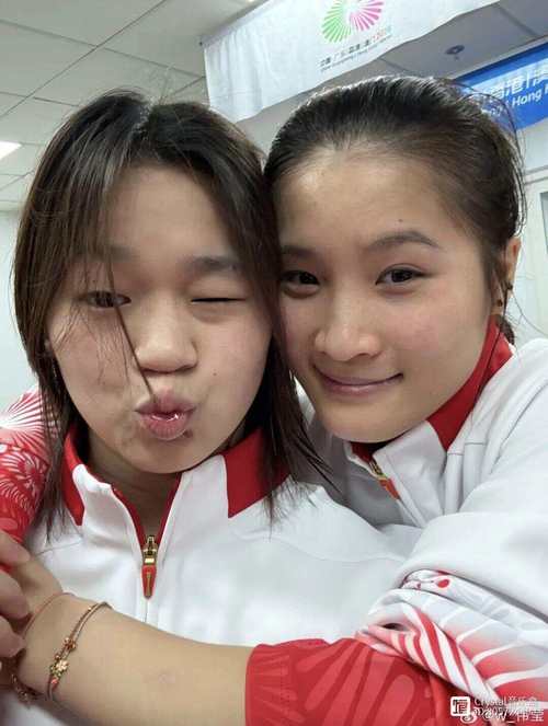 全红婵:自己还是很棒，全红婵 跟自己比