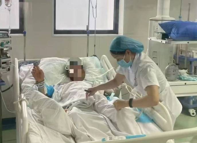 护工在重症室抽烟，护工在重症室抽烟怎么处理