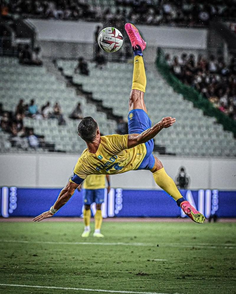 C罗倒钩破门，C罗倒钩破门有多高