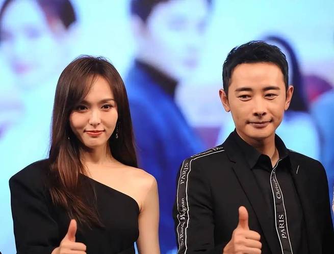 唐嫣罗晋一起回家，唐嫣罗晋一起回家视频