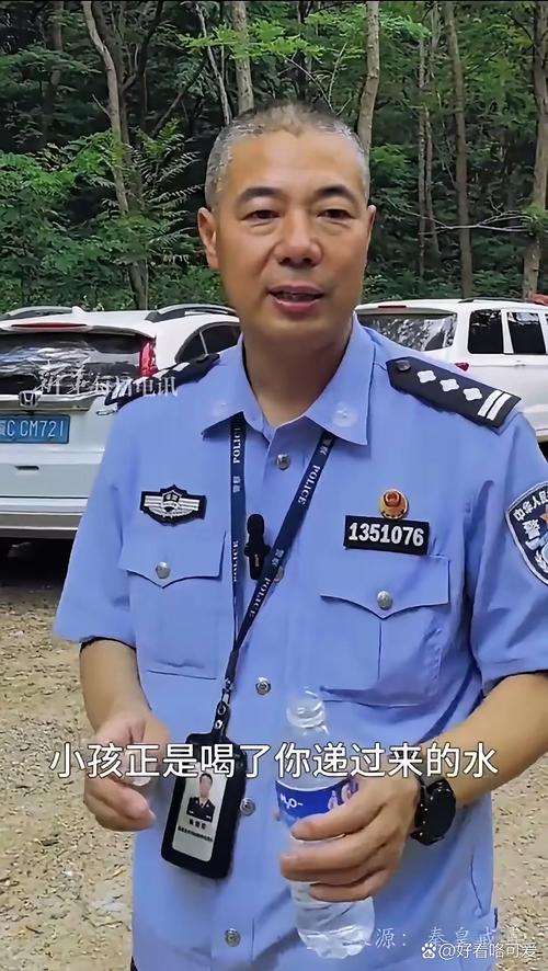 儿子举报父亲偷电瓶，儿子举报父亲偷电瓶 民警现场叹息