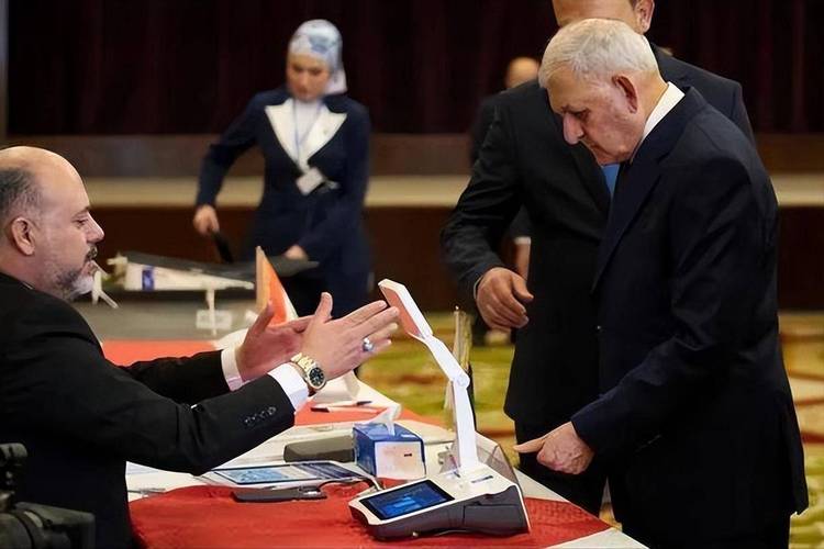 乌克兰遭遇政治地震，乌克兰遭遇政治地震的原因