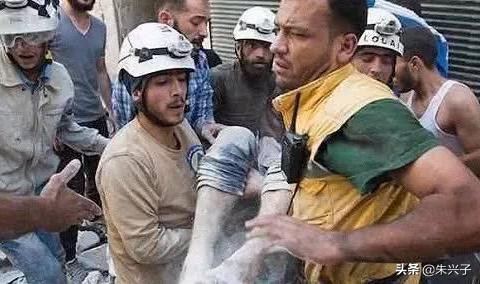 曝日引导美轰炸平民,美国轰炸日本发传单 曝日引导美轰炸平民,美国轰炸日本发传单