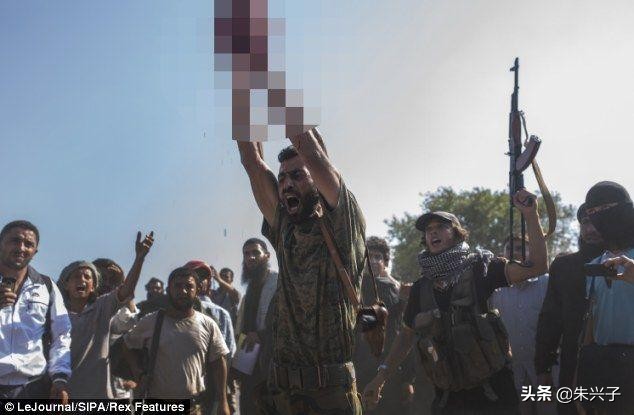 曝日引导美轰炸平民,美国轰炸日本发传单 曝日引导美轰炸平民,美国轰炸日本发传单