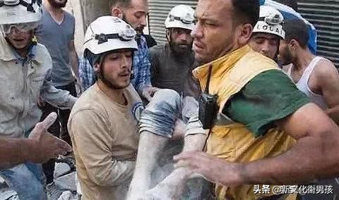 曝日引导美轰炸平民,美国轰炸日本发传单 曝日引导美轰炸平民,美国轰炸日本发传单