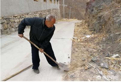 村民修路遭老人破坏,村民修路遭老人破坏怎么办 村民修路遭老人破坏,村民修路遭老人破坏怎么办