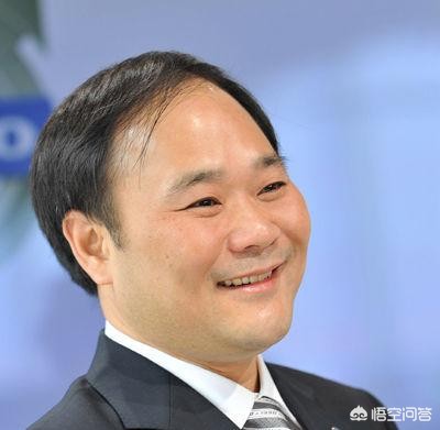 奔驰车高速失控飞跃,奔驰车高速失控飞跃怎么回事 奔驰车高速失控飞跃,奔驰车高速失控飞跃怎么回事