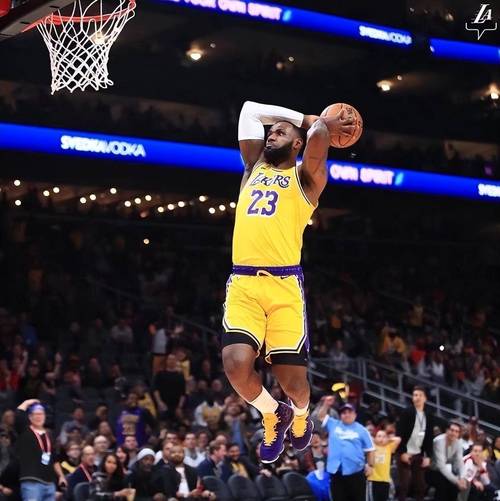 詹姆斯谈巅峰赛季，詹姆斯的巅峰赛季