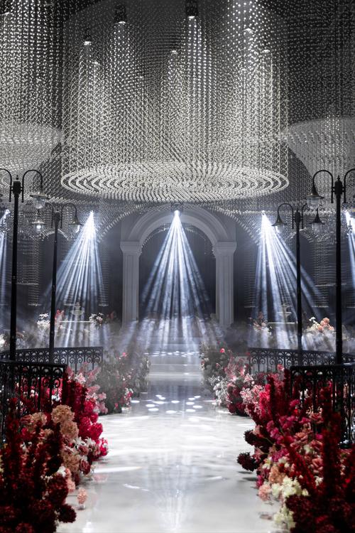 新人用1千办极简婚礼,一个简单的婚礼要多少钱