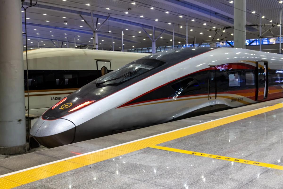 百列复兴号集结大片，复兴号百分百国产吗