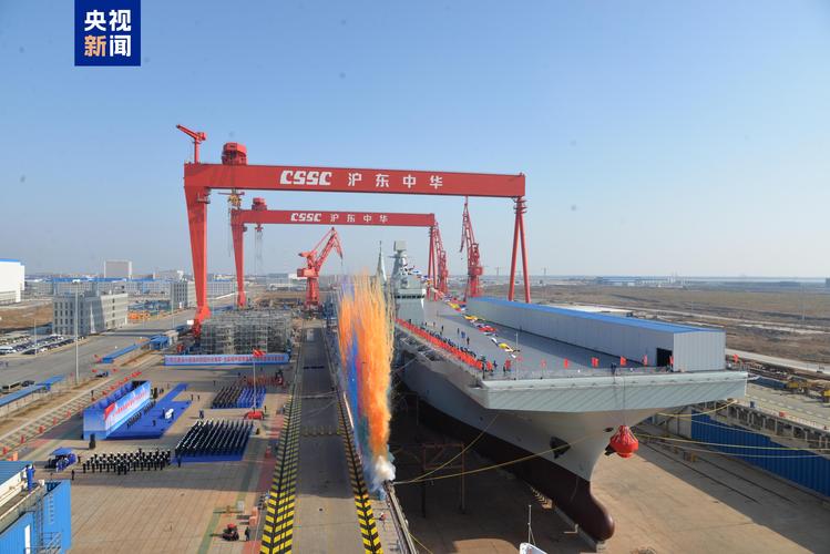 四川舰稳步海试，海军四川舰
