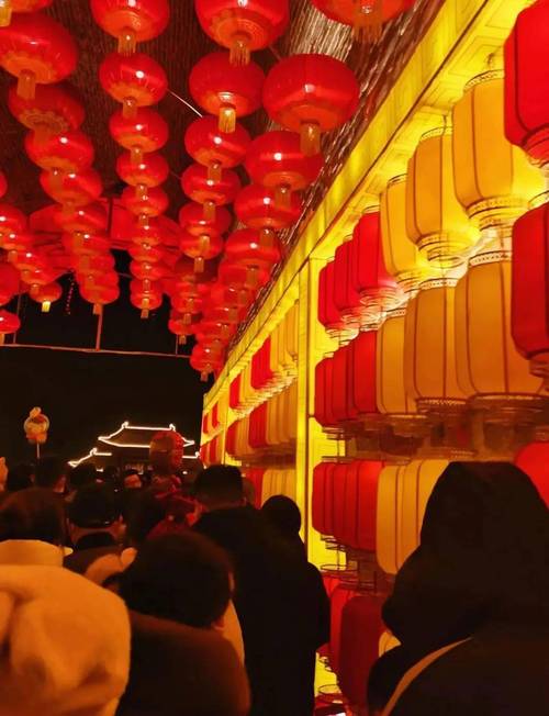 多地新年氛围感拉满，新年氛围浓厚